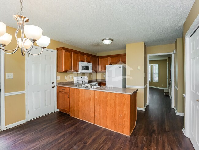 Foto del edificio - 1402 Addison Dr