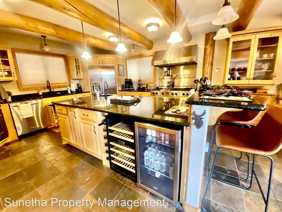 Foto del edificio - 4 br, 3.5 bath House - 1146 Bristlecone Drive