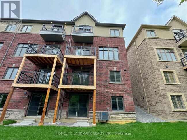 Building Photo - 73 W Vlg Ln