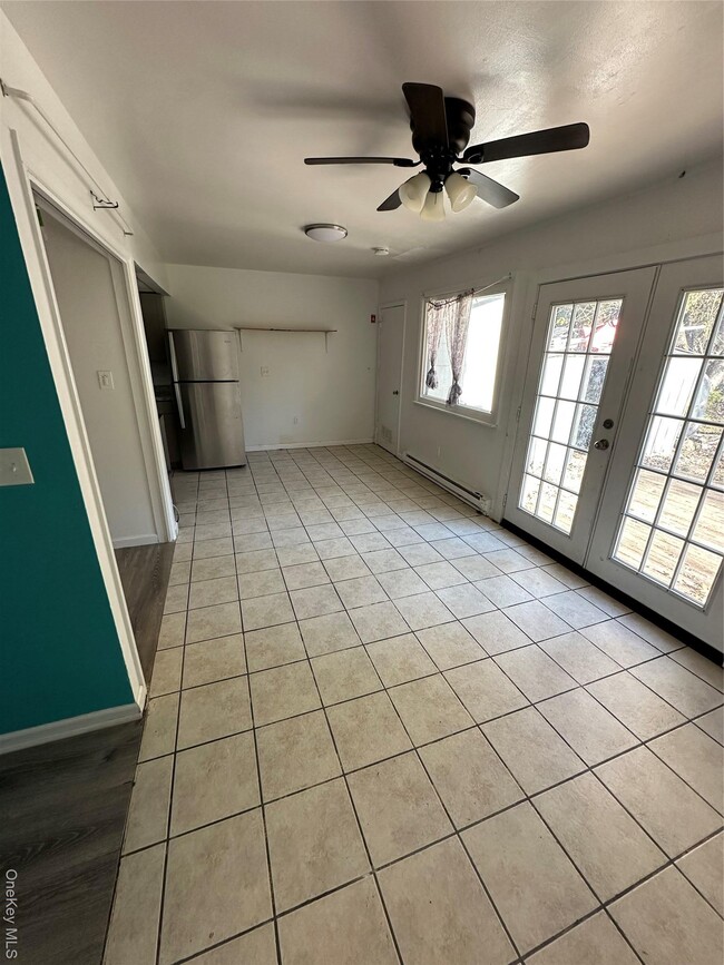 Building Photo - 14 Columbine Ct