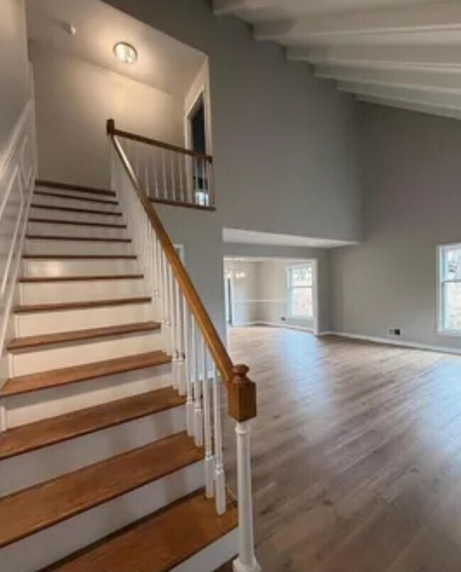 Foto del edificio - 634 Cherrywood Dr