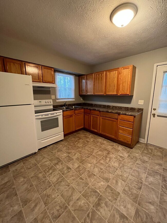 Building Photo - 30-32 Morehouse-NOREMAC