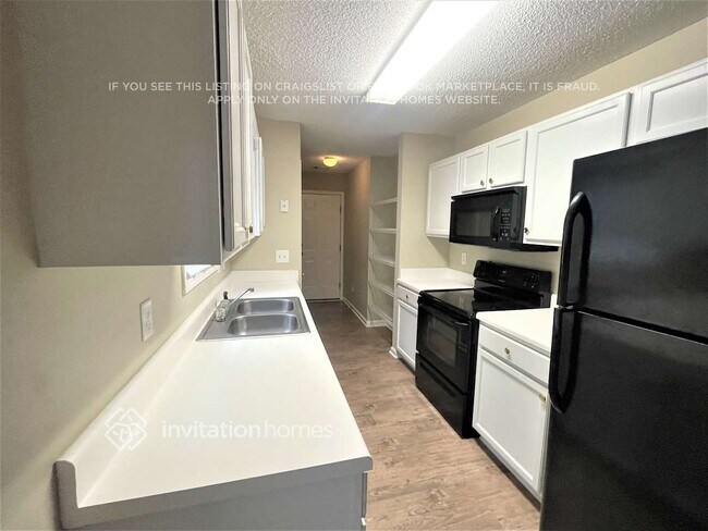 Building Photo - 43 Megan Way