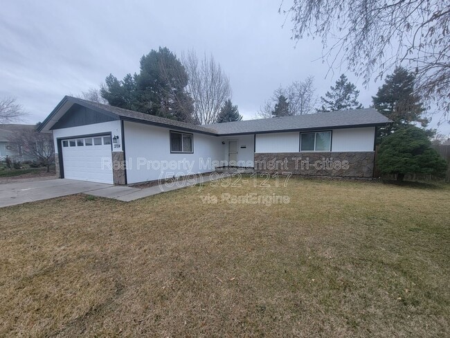 Building Photo - 3704 S Vancouver St