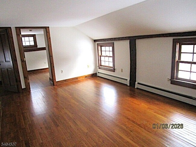 Foto del edificio - 955 Fairview Lake Rd