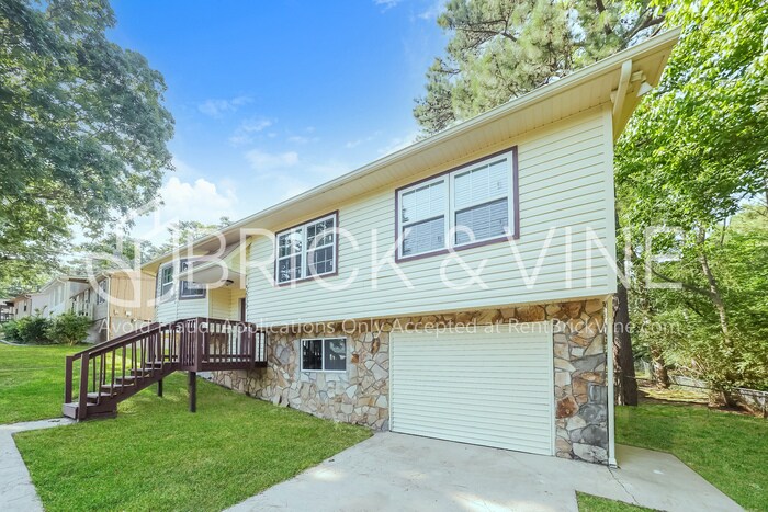 Foto principal - 5630 Dug Hollow Rd