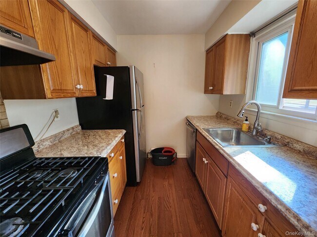 Building Photo - 25 Tanager Rd