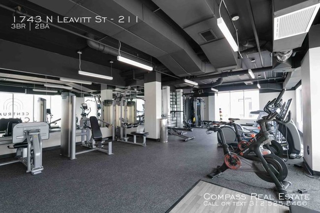 Foto del edificio - 1743 N Leavitt St, Chicago, IL, 60647 #211