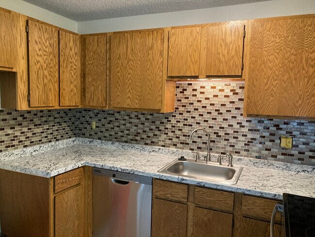 Building Photo - 3315 Chisholm Trail