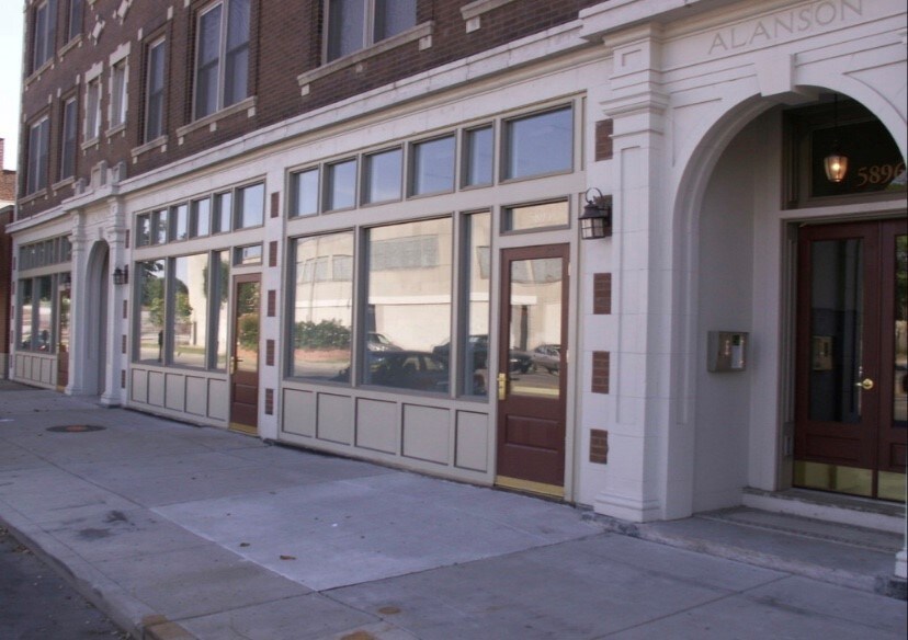 Primary Photo - 5892 Delmar Blvd