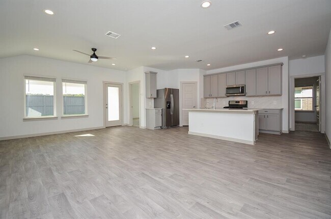 Building Photo - 7906 Duck Ponds Pl