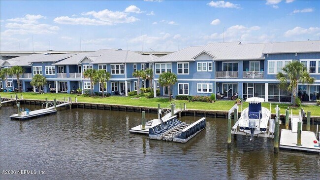 Foto del edificio - 2260 Beach Blvd