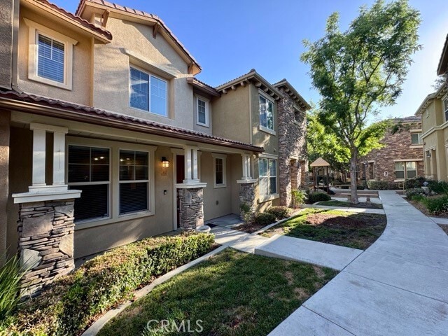 Primary Photo - 30505 Canyon Hills Rd