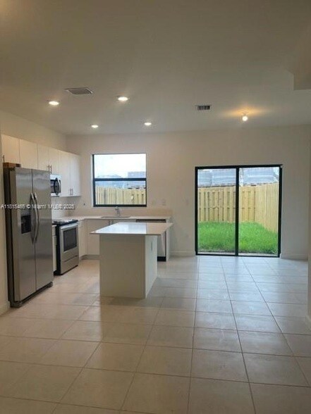 Foto del edificio - 24654 SW 118 Pl