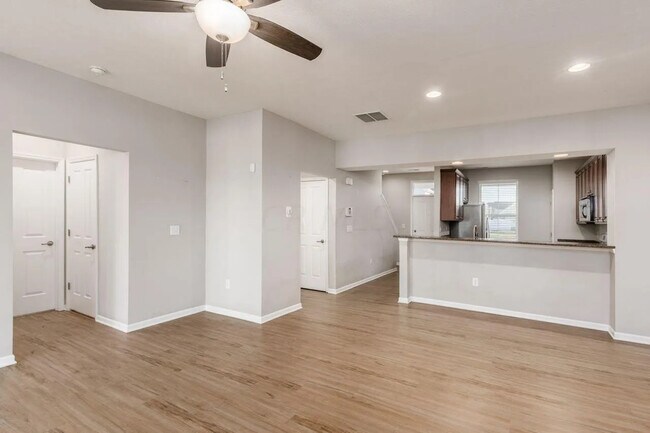Building Photo - 4569 Tremont Club Dr