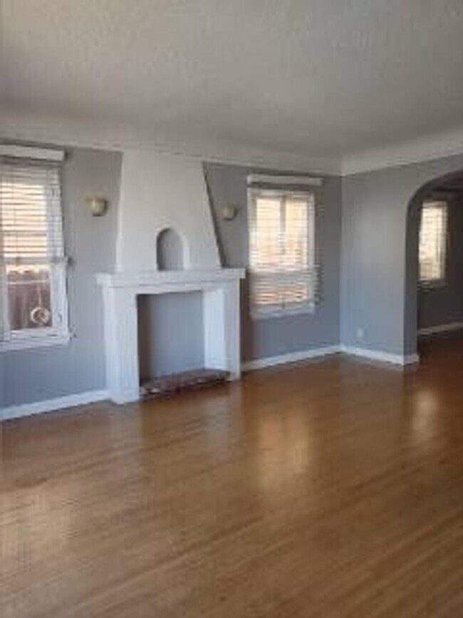 Building Photo - 169