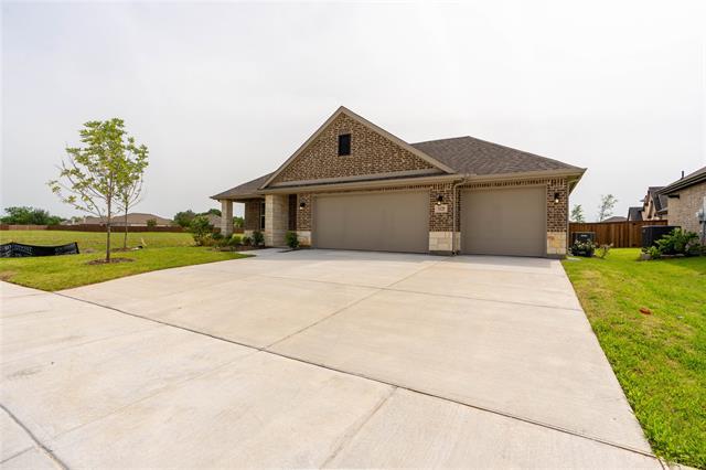 Foto del edificio - 1129 Longhorn Ln