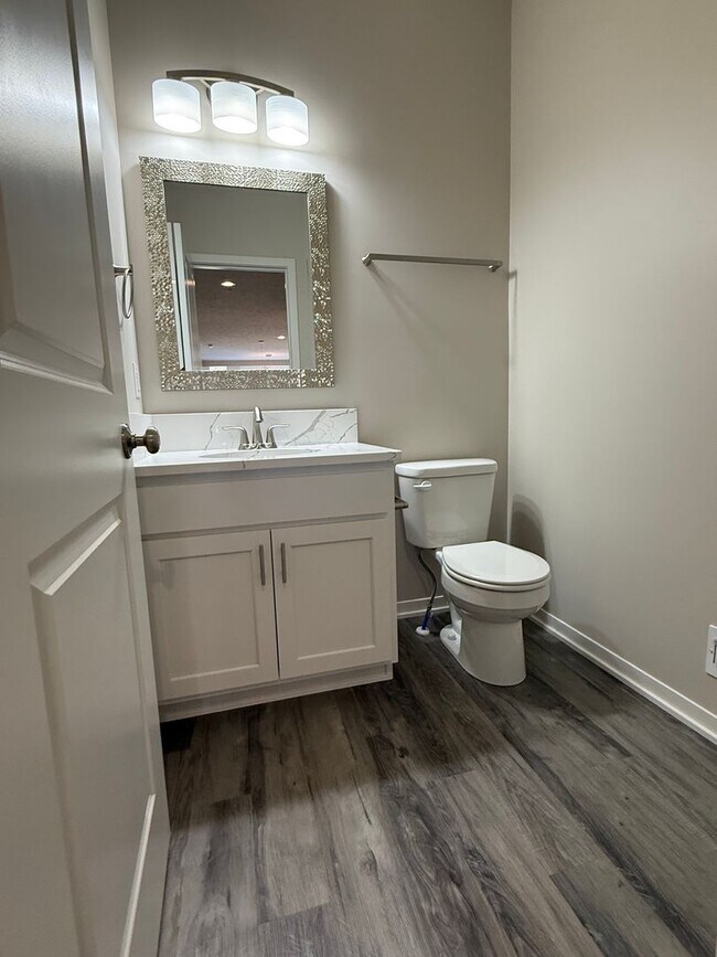 Foto del edificio - Brand New 2 bed/2.5 bath ranch townhome