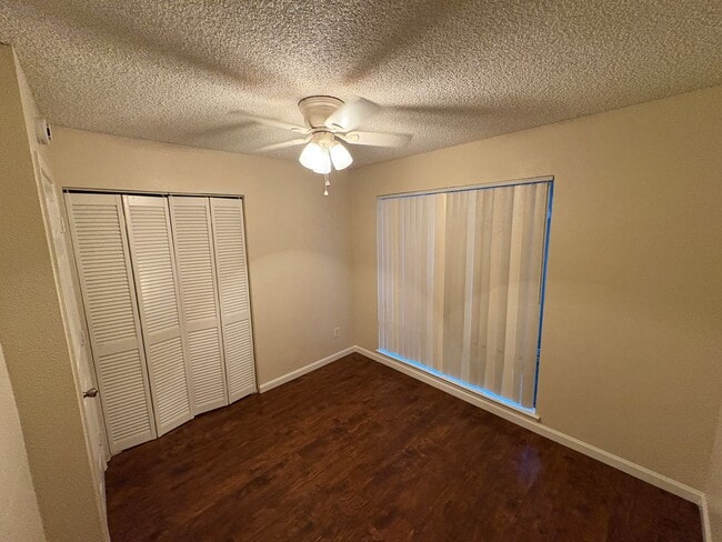 Building Photo - 5101gl