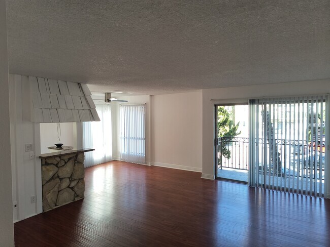 Foto del edificio - Hollywood Villa Apartments