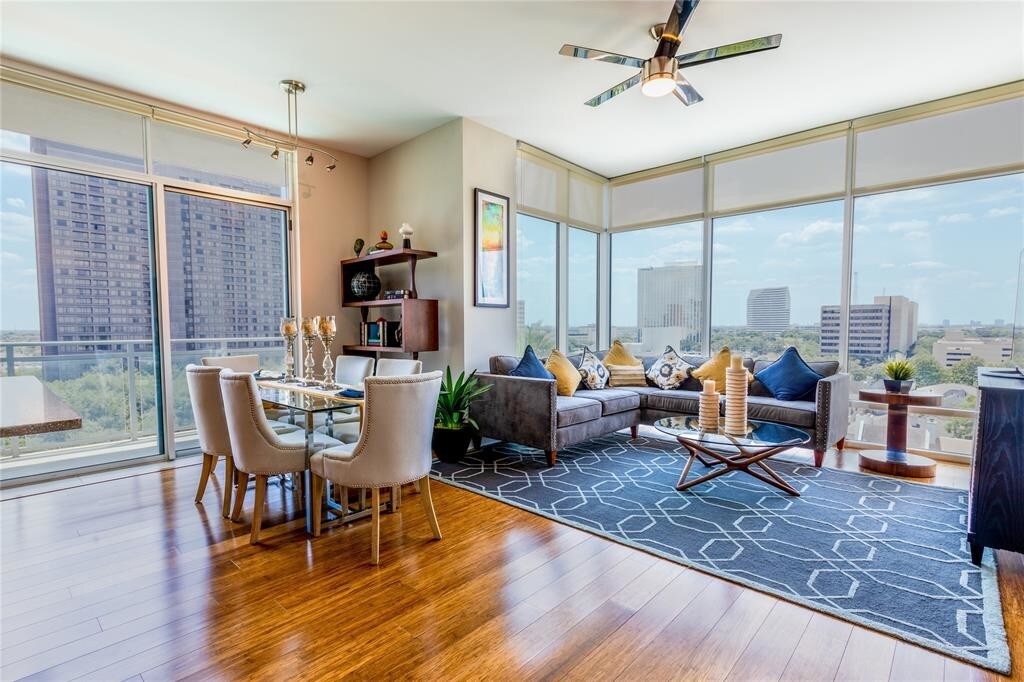 Foto principal - 5250 Brownway St