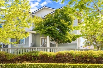 Building Photo - 10902 Slater Ave NE