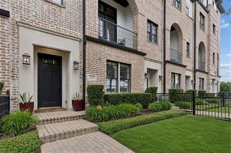 Building Photo - 768 Sid Rich Dr