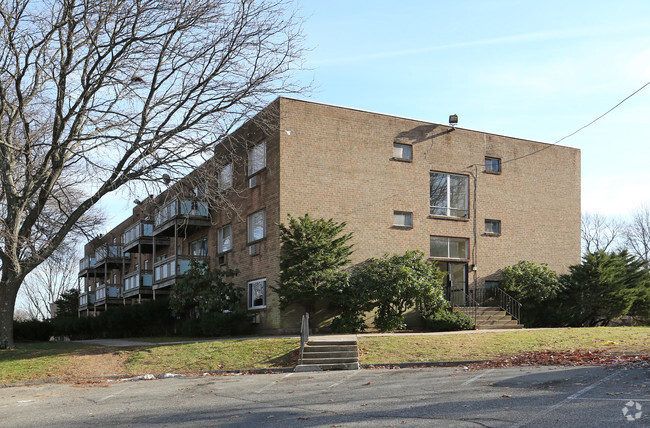 Hilltop Towers Apartments Apartments - Waterbury, CT | Apartments.com