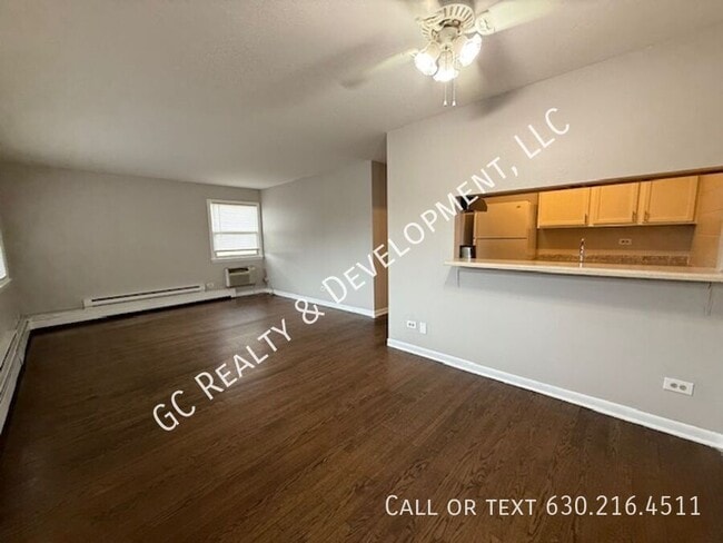 Building Photo - 227 Uteg St