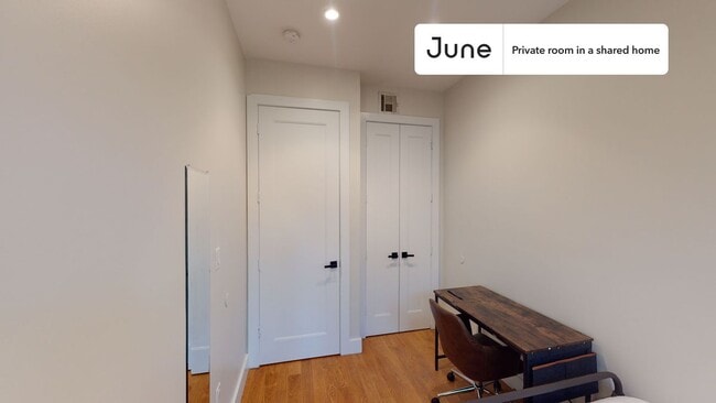 Foto del edificio - Room in Shared 3 bed/1 bath home