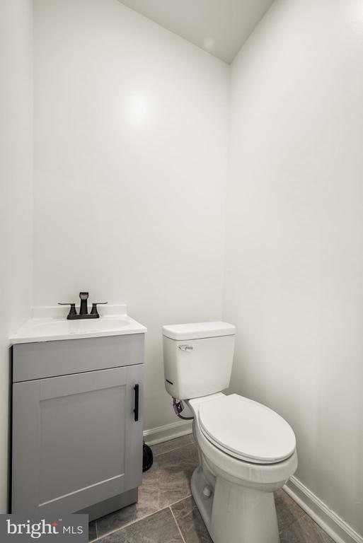 Building Photo - 5637 Belmar Ter