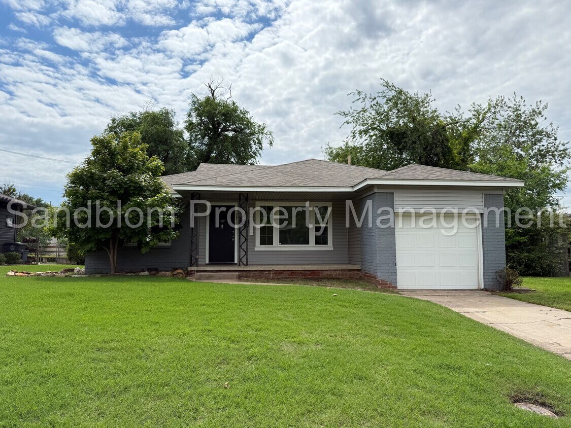 Foto principal - FOR LEASE | Tulsa | $1300 Rent | 3 Bed, 1 ...