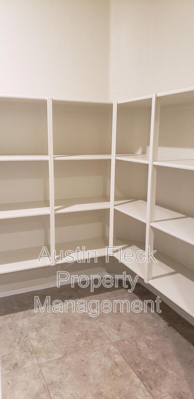 Building Photo - 36502 W Barcelona Ln