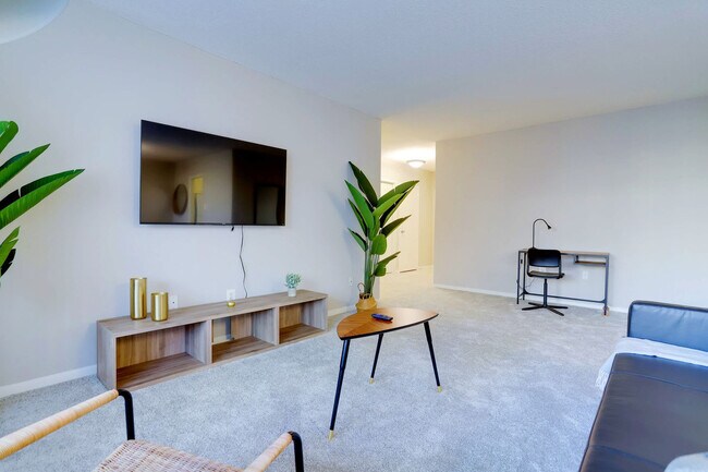 Foto del edificio - 1600 S Eads St