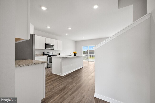 Building Photo - 504 Harper Dr