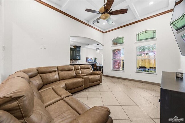 Foto del edificio - 29 Sun Chase St