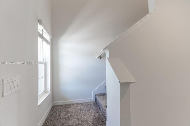 Building Photo - 934 Cattleman St