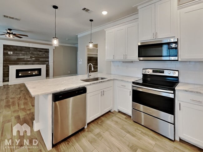 Building Photo - 5517 Van Horn Dr