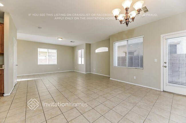 Foto del edificio - 628 Sumatra Pl