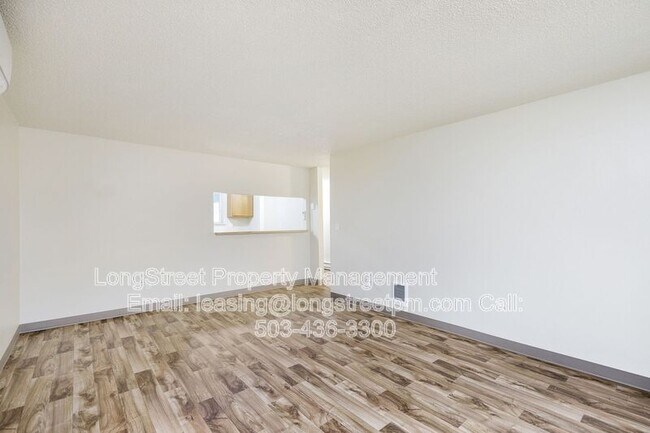 Foto del edificio - 11353 SW Greenburg Rd