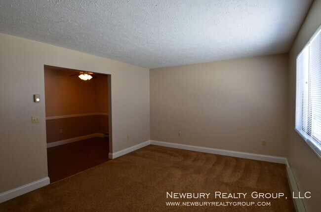 Building Photo - 17 Clearview Meadows