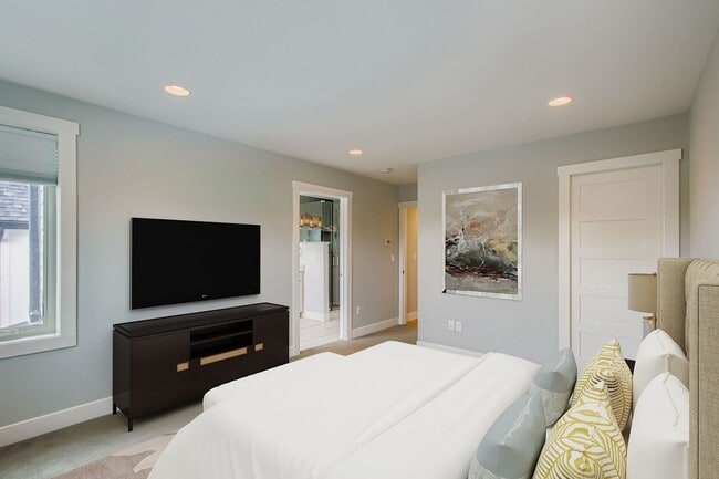 Edge Water Beauty- This is a Must See Home! - Edge Water Beauty- This is a Must See Home!