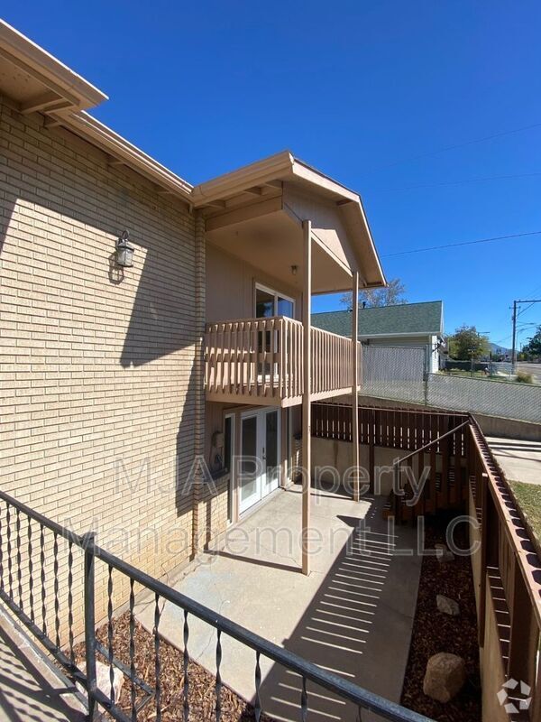 Building Photo - 2182 W 5600 S