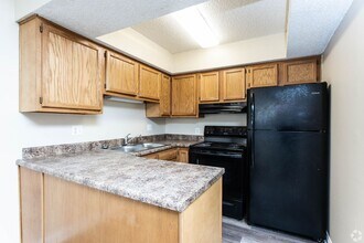 Building Photo - 4230 Appian Way W