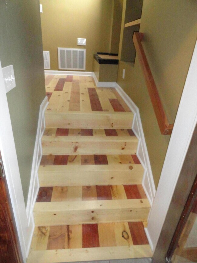 Foto del edificio - 1400 Cardinal Dr