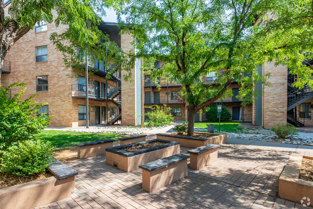 Atrii Apartments 5100 Leetsdale Dr Denver, CO