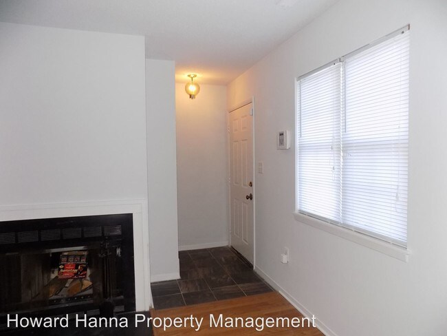 Foto del edificio - 3 br, 1 bath House - 12767 Woodside Lane