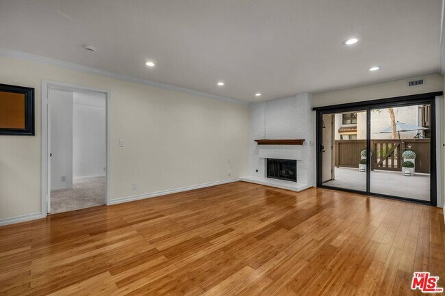 Foto del edificio - 8601 Falmouth Ave