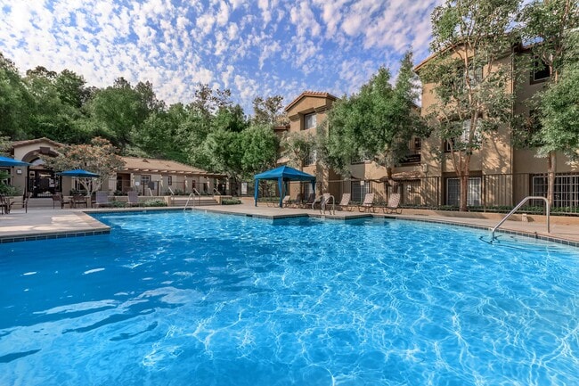 Building Photo - Wood Canyon Villas