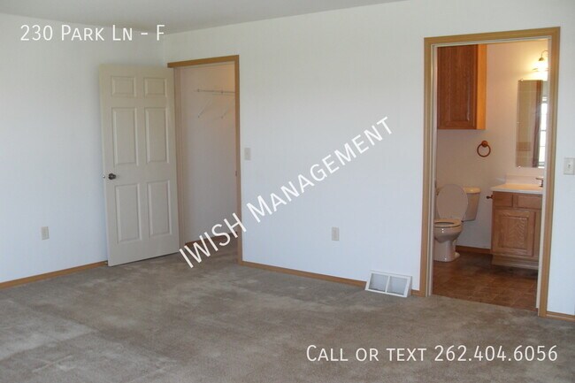 Foto del edificio - 230 Park Ln